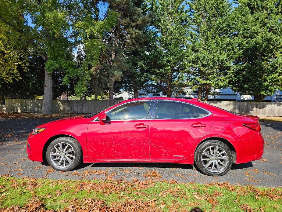 used 2017 Lexus ES 300h car, priced at $22,481