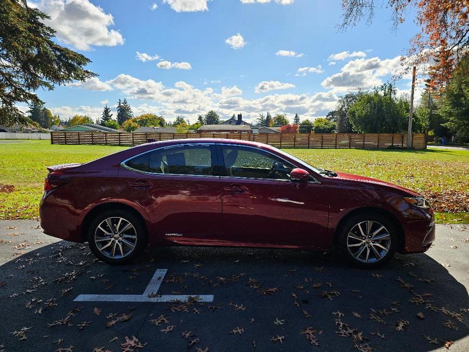 used 2017 Lexus ES 300h car, priced at $22,481