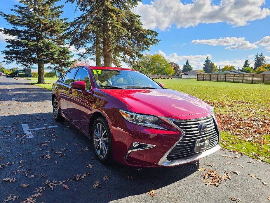 used 2017 Lexus ES 300h car, priced at $22,481