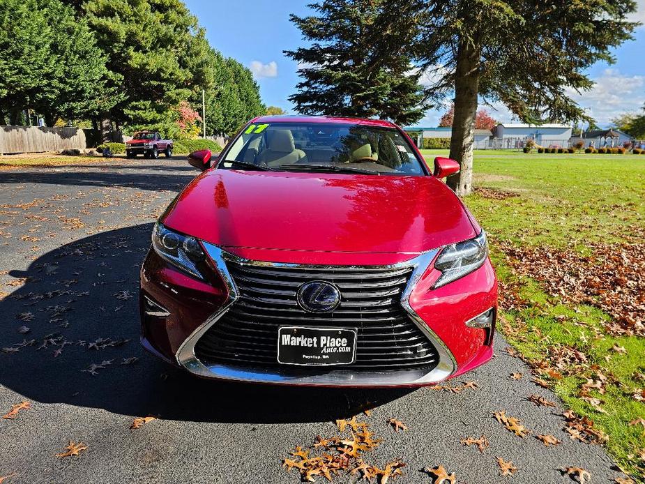 used 2017 Lexus ES 300h car, priced at $22,481