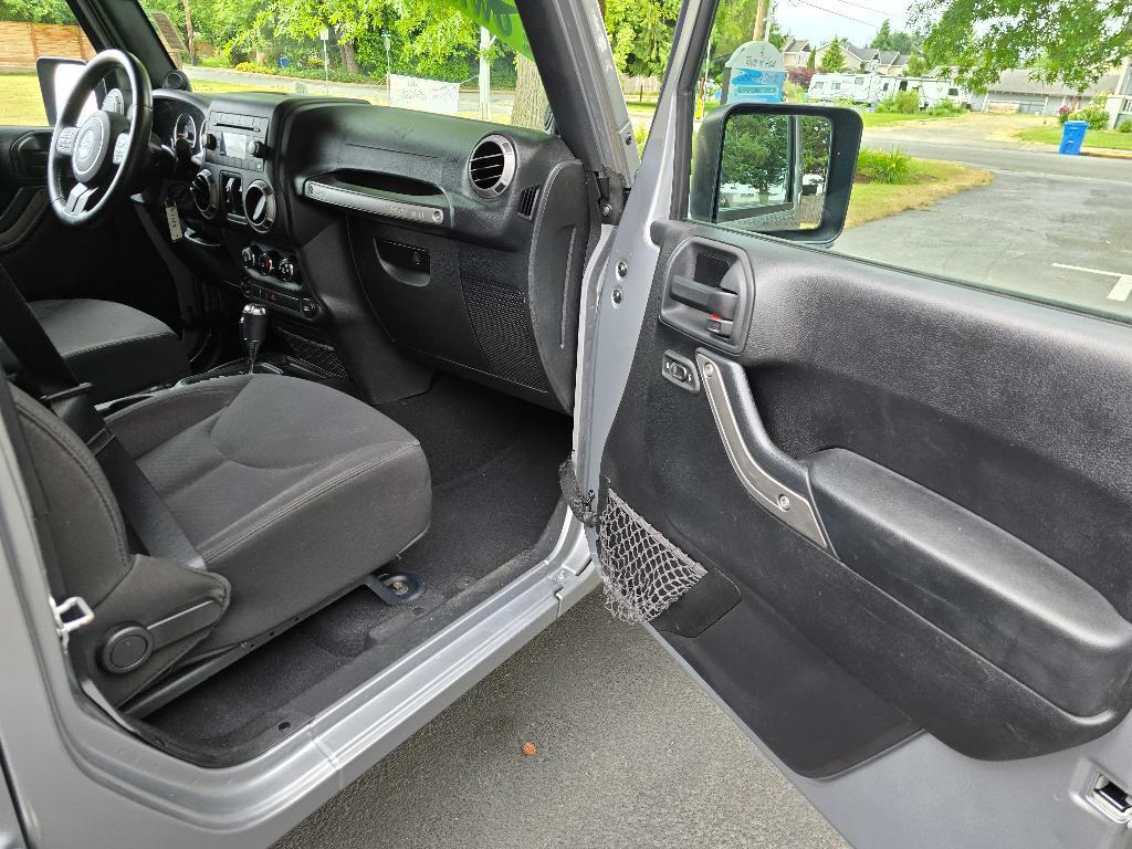 used 2014 Jeep Wrangler Unlimited car, priced at $20,881