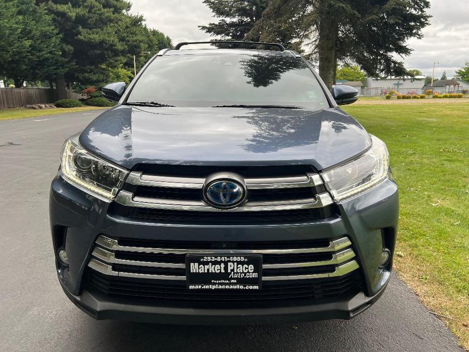 used 2017 Toyota Highlander Hybrid car, priced at $28,881