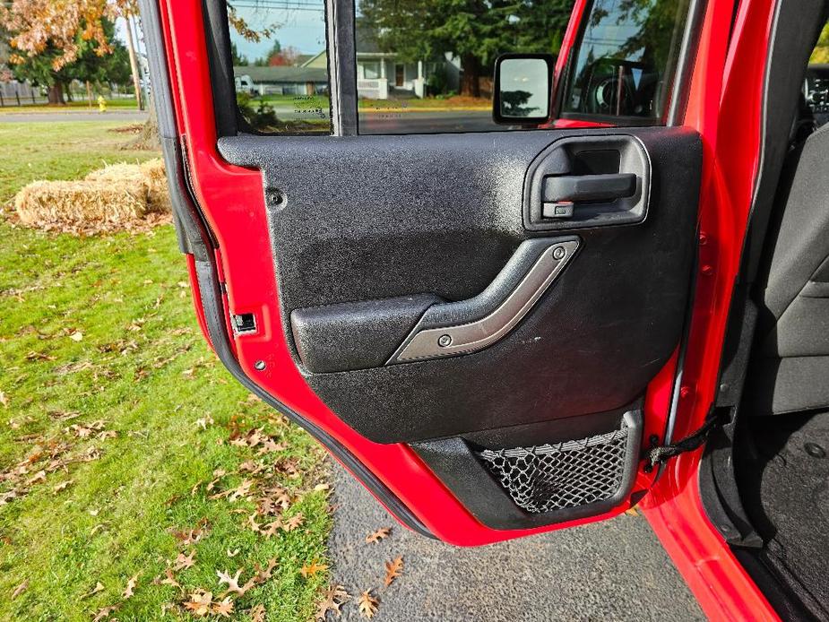 used 2015 Jeep Wrangler Unlimited car, priced at $22,881