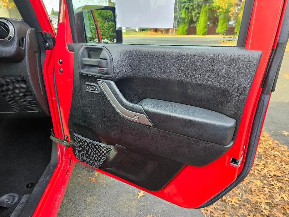 used 2015 Jeep Wrangler Unlimited car, priced at $22,881