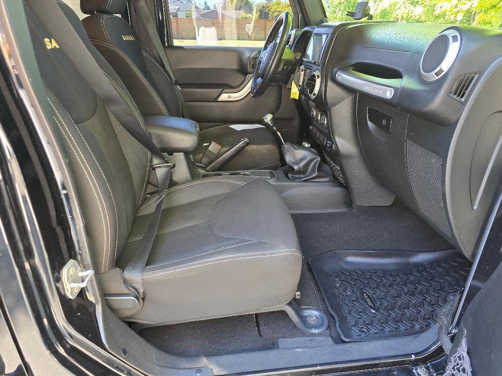 used 2014 Jeep Wrangler Unlimited car, priced at $20,881