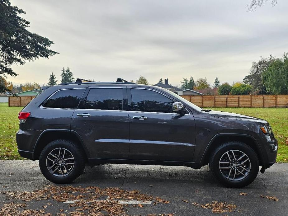 used 2018 Jeep Grand Cherokee car, priced at $17,881