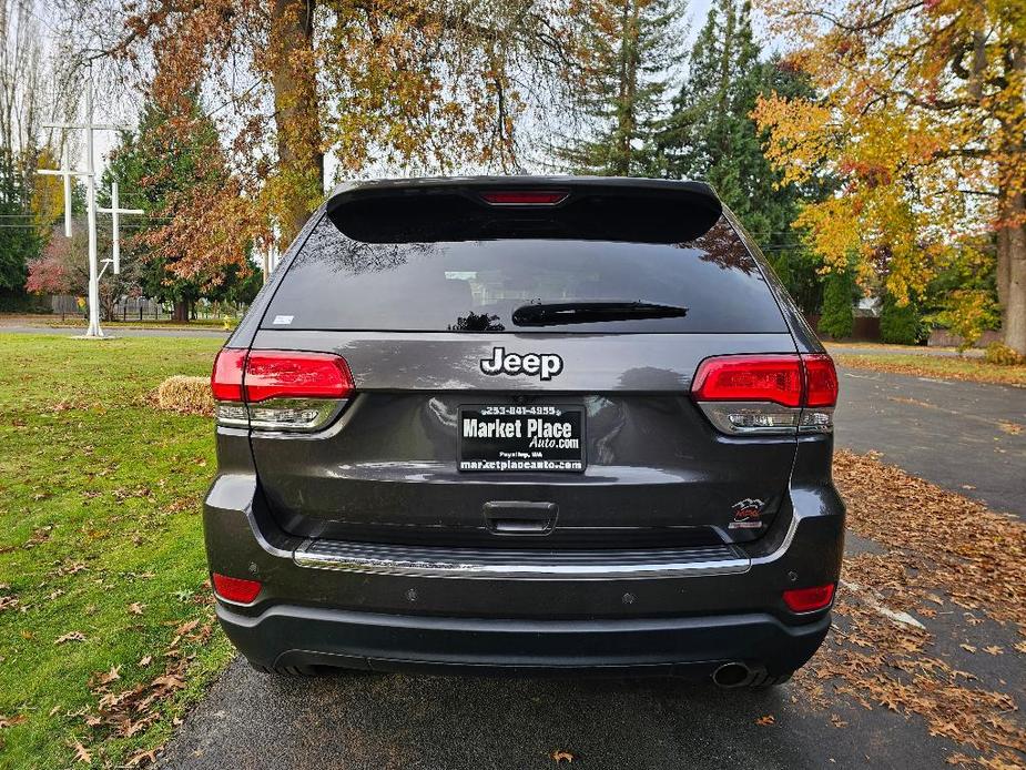 used 2018 Jeep Grand Cherokee car, priced at $17,881