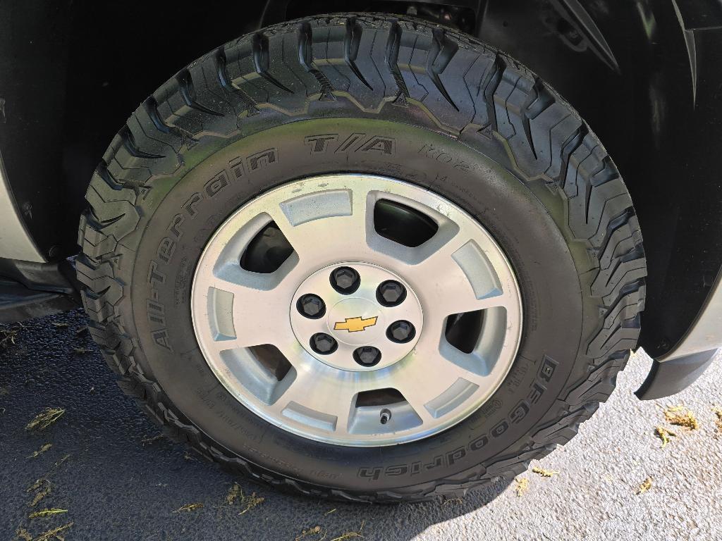 used 2011 Chevrolet Tahoe car, priced at $10,881