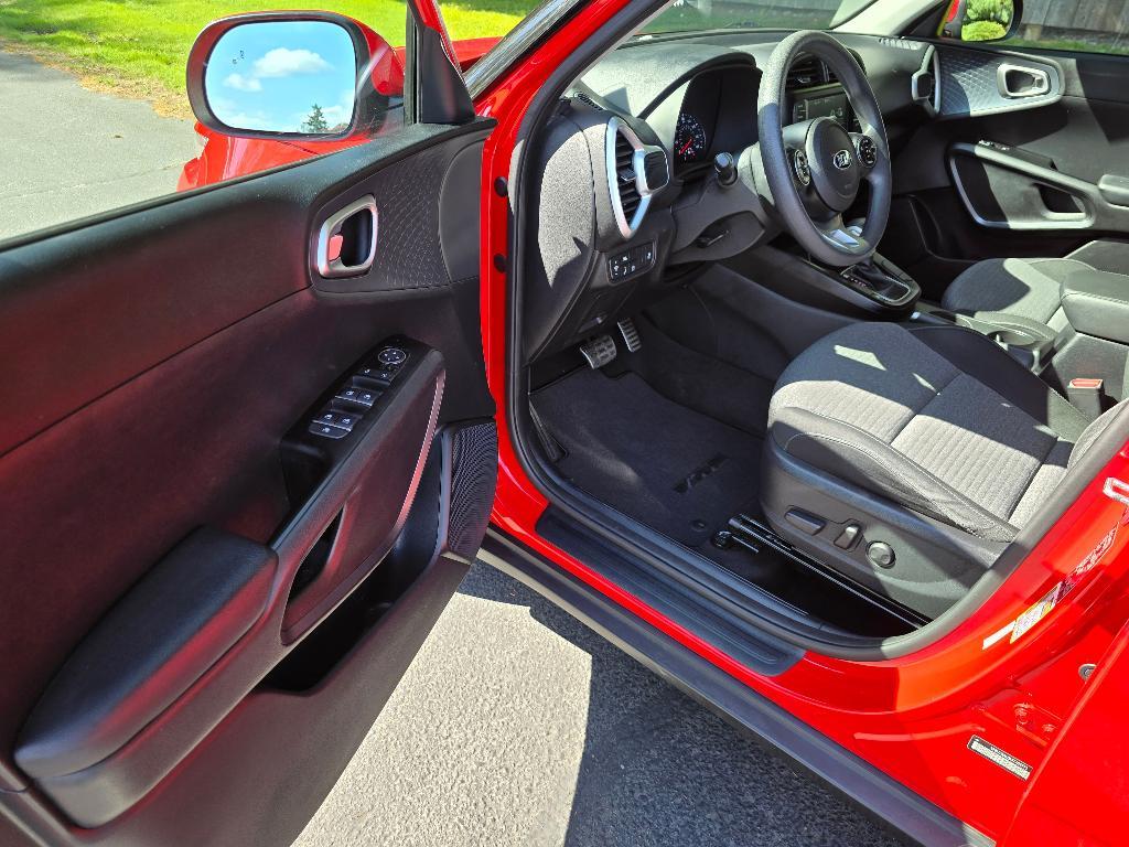 used 2021 Kia Soul car, priced at $14,881