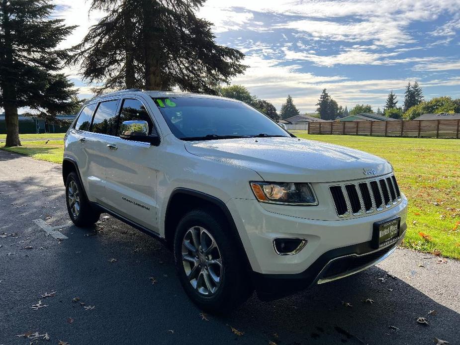 used 2016 Jeep Grand Cherokee car, priced at $17,881