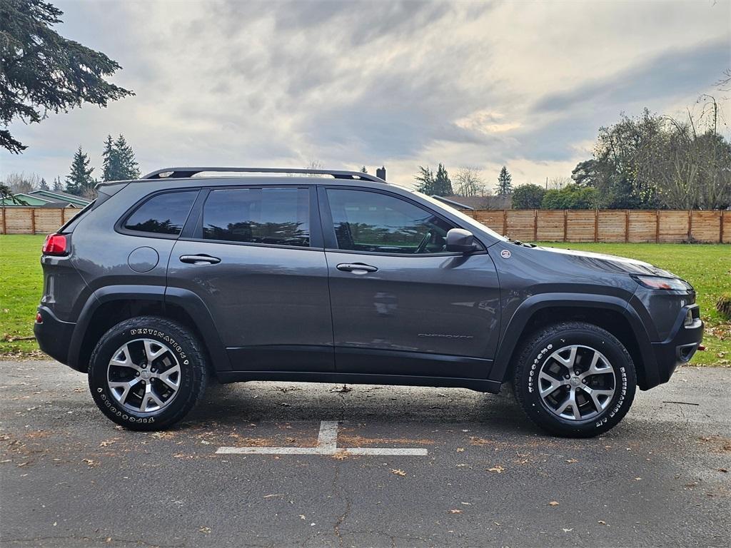 used 2015 Jeep Cherokee car, priced at $13,881