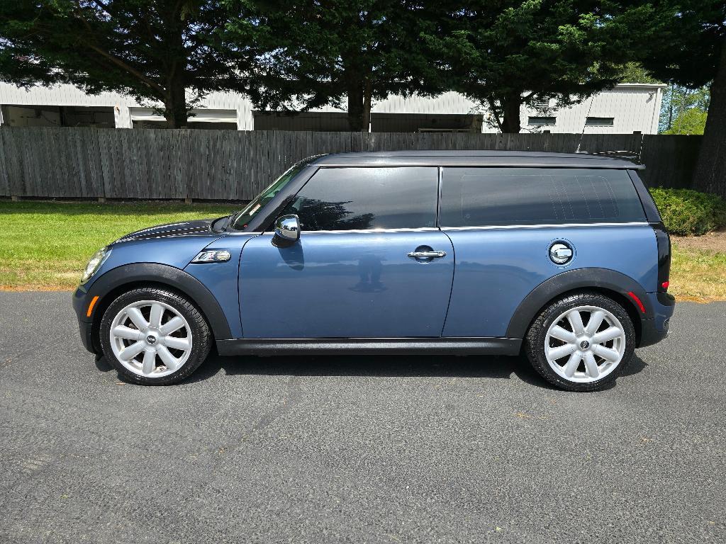 used 2010 MINI Cooper Clubman car, priced at $8,881