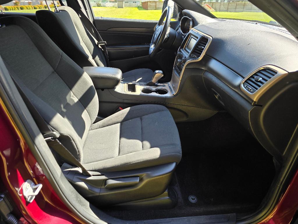 used 2017 Jeep Grand Cherokee car, priced at $10,881