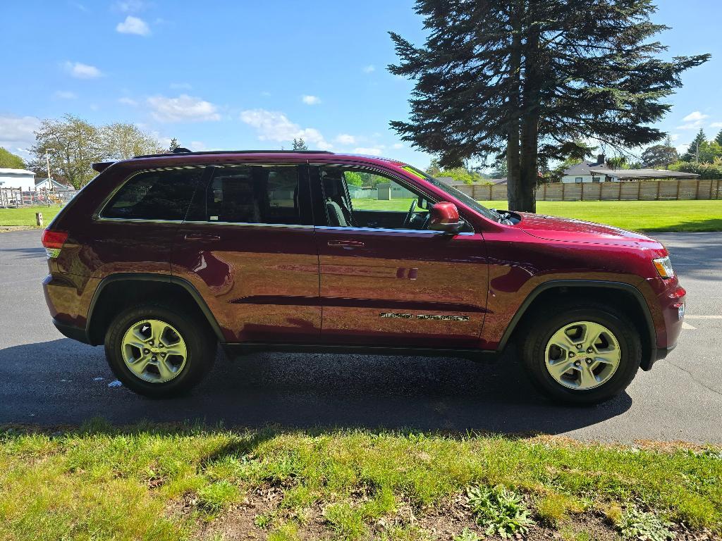 used 2017 Jeep Grand Cherokee car, priced at $10,881