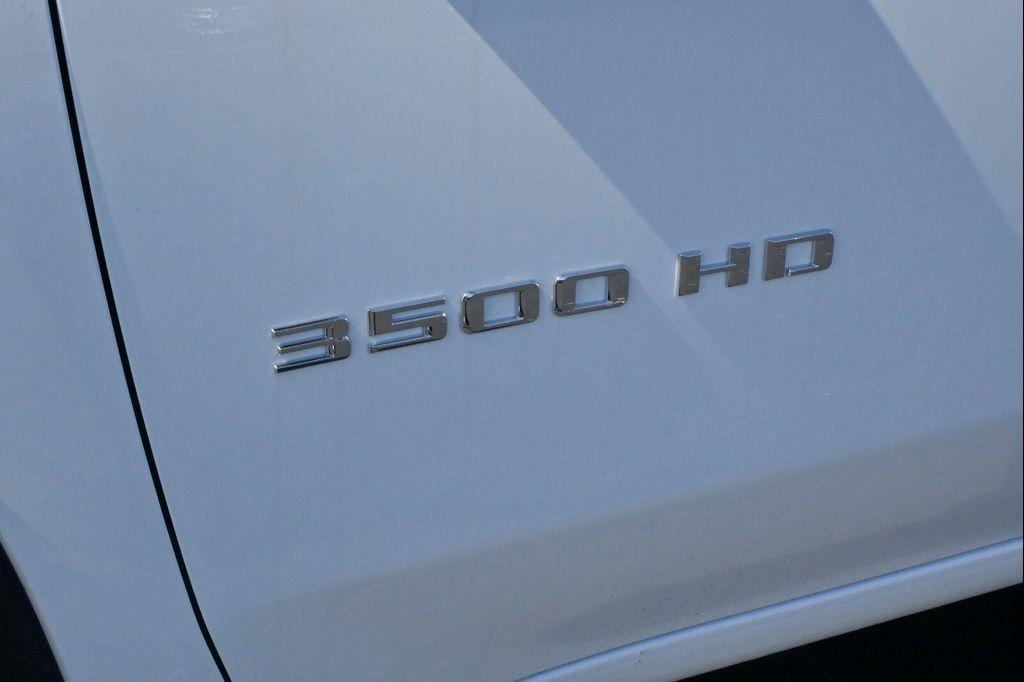 new 2025 Chevrolet Silverado 3500 car, priced at $75,424
