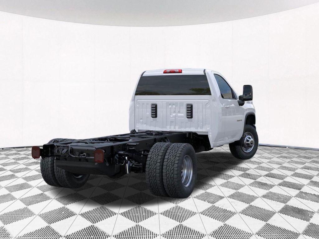 new 2025 Chevrolet Silverado 3500 car, priced at $71,995