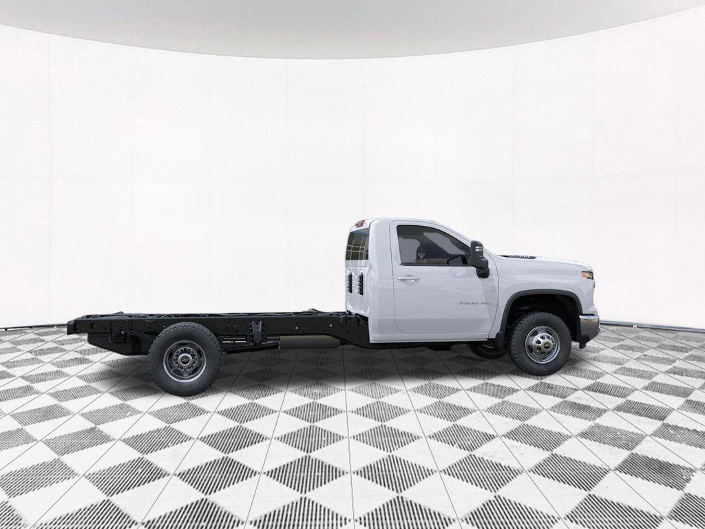 new 2025 Chevrolet Silverado 3500 car, priced at $71,995