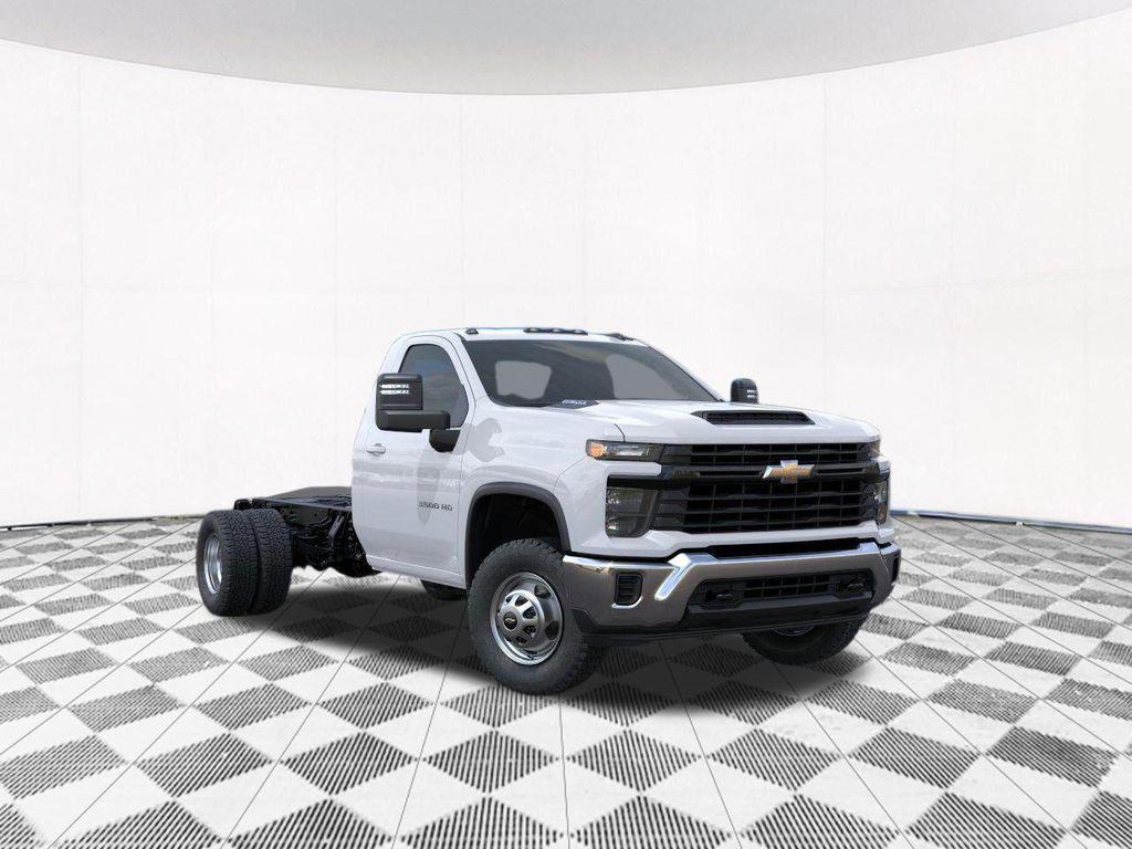 new 2025 Chevrolet Silverado 3500 car, priced at $71,995