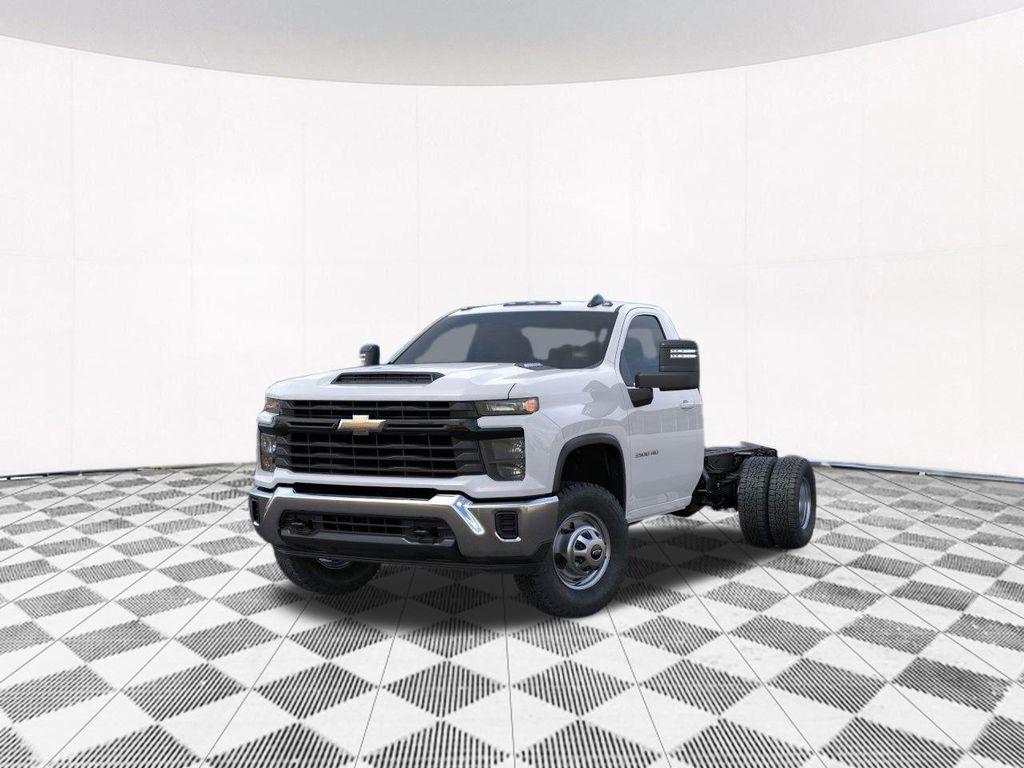 new 2025 Chevrolet Silverado 3500 car, priced at $71,995