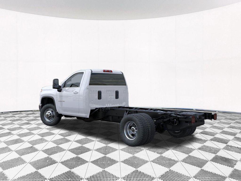 new 2025 Chevrolet Silverado 3500 car, priced at $71,995