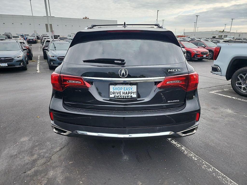 used 2018 Acura MDX car