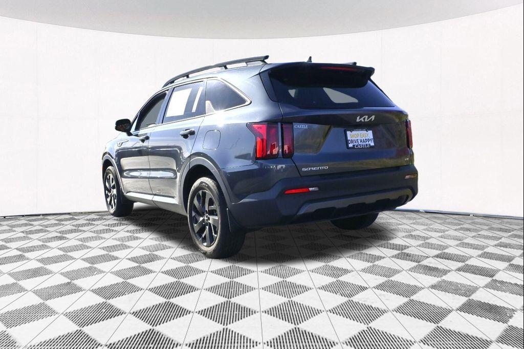 used 2023 Kia Sorento car, priced at $23,087