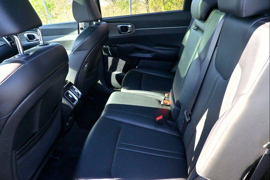 used 2023 Kia Sorento car, priced at $23,087
