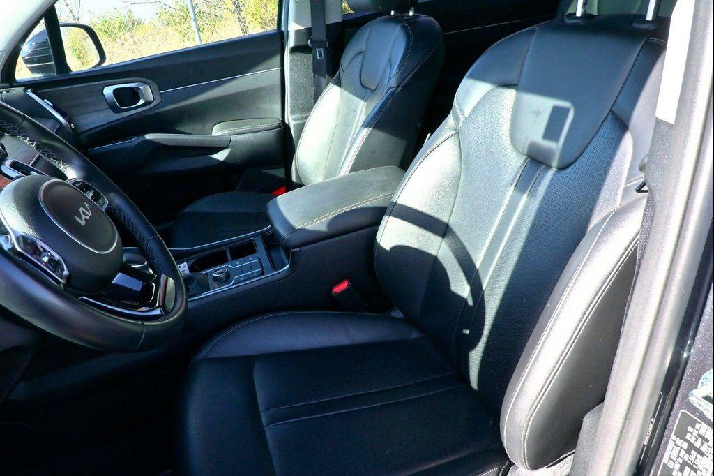 used 2023 Kia Sorento car, priced at $23,087