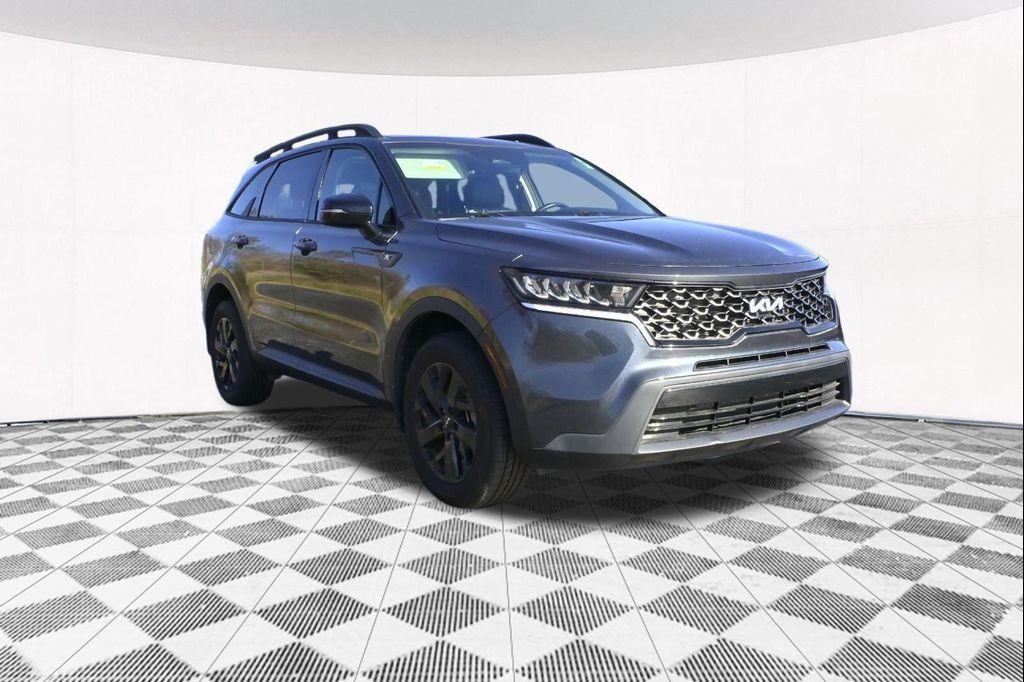 used 2023 Kia Sorento car, priced at $23,087