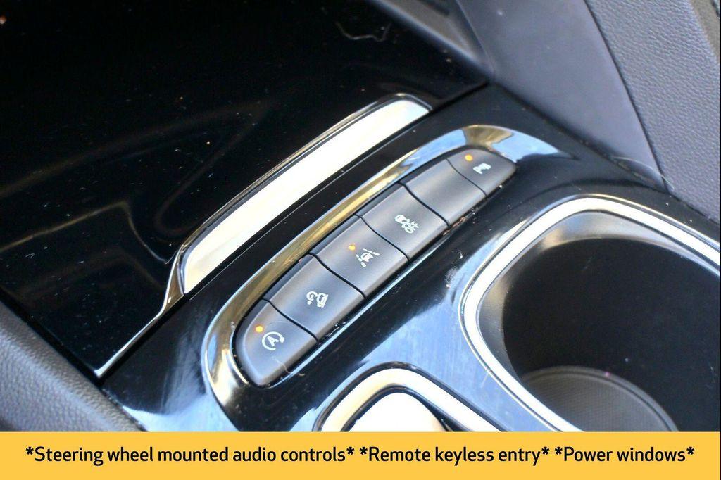 used 2023 Buick Envision car, priced at $25,999