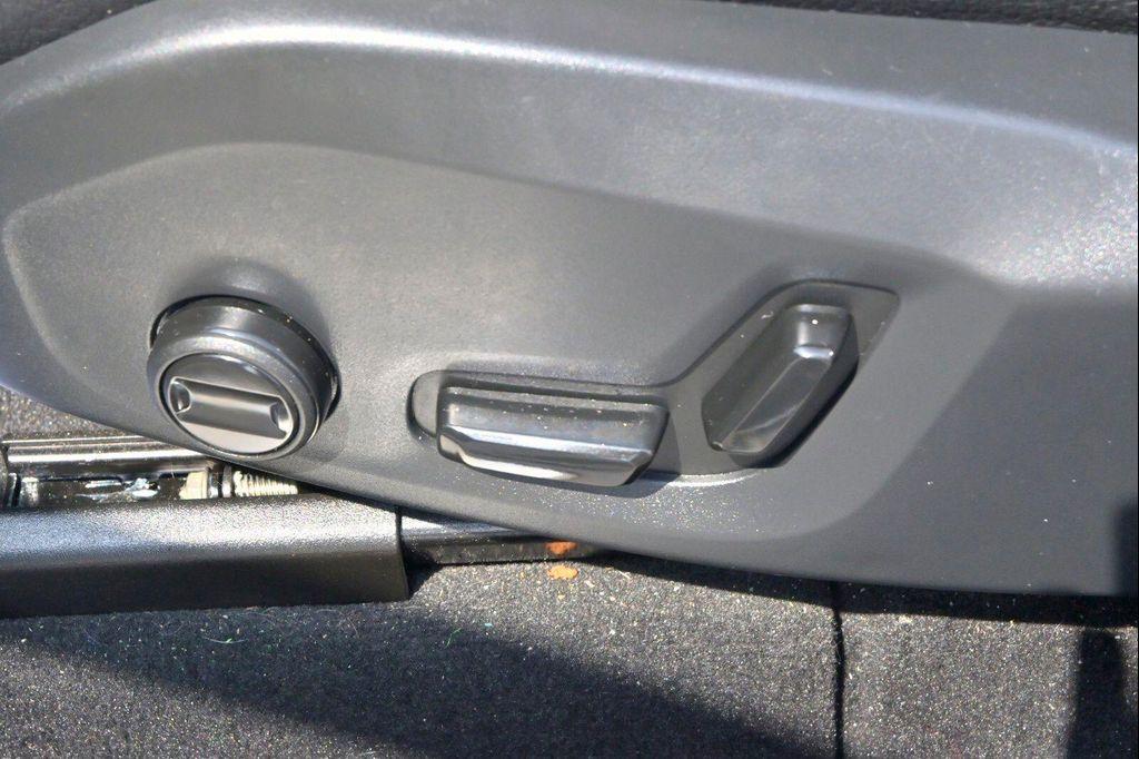 used 2023 Volvo XC60 Recharge Plug-In Hybrid car, priced at $39,154