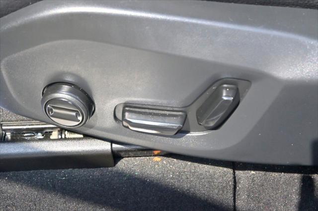 used 2023 Volvo XC60 Recharge Plug-In Hybrid car, priced at $45,999