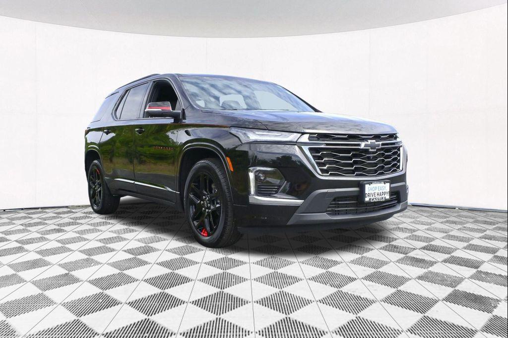 used 2023 Chevrolet Traverse car, priced at $39,011
