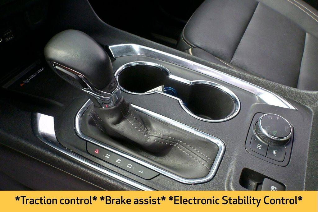 used 2023 Chevrolet Traverse car, priced at $39,011
