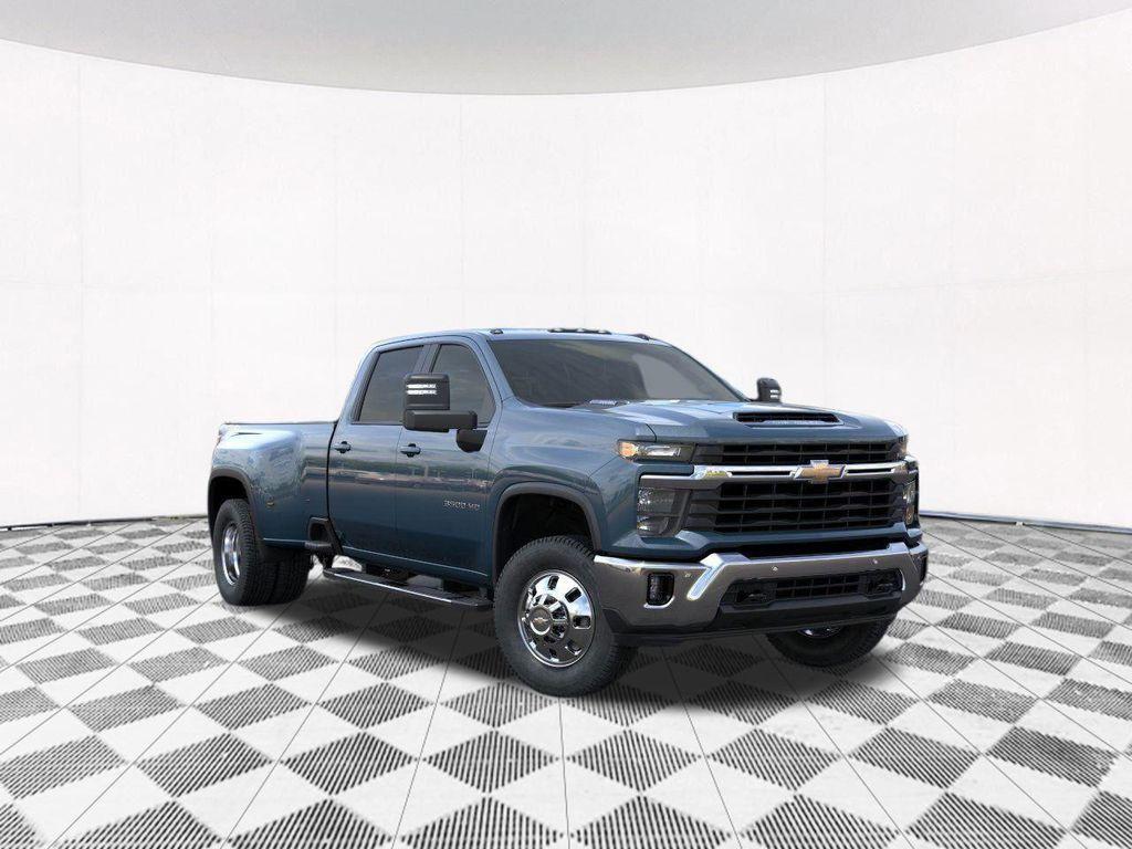 new 2026 Chevrolet Silverado 3500 car, priced at $72,711