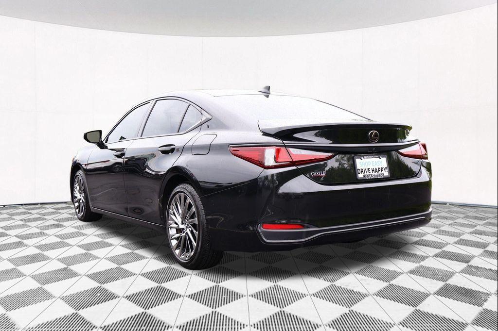 used 2025 Lexus ES 300h car, priced at $48,448