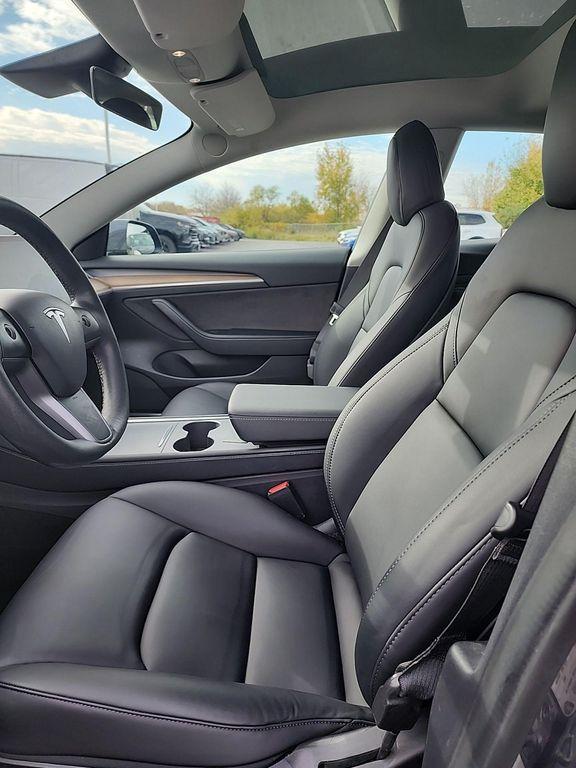 used 2022 Tesla Model 3 car