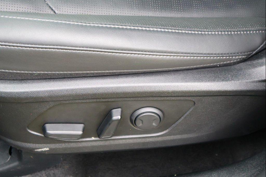 used 2024 Kia Sorento car, priced at $34,753