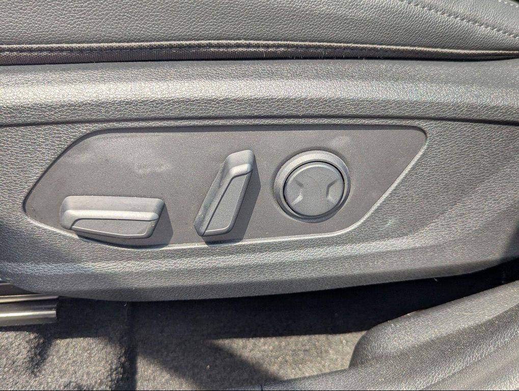 used 2025 Kia Sportage car, priced at $29,613
