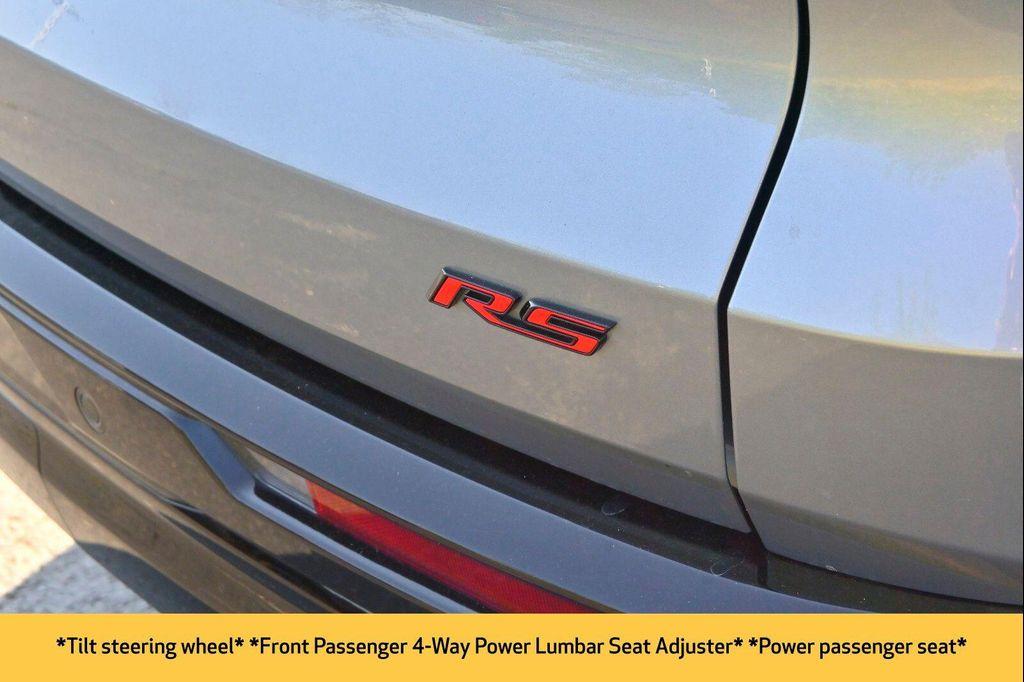 used 2025 Chevrolet Traverse car, priced at $52,312