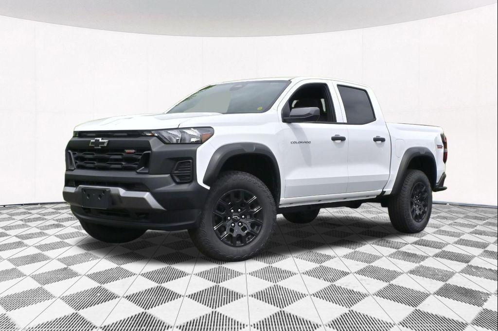 new 2025 Chevrolet Colorado car, priced at $39,493