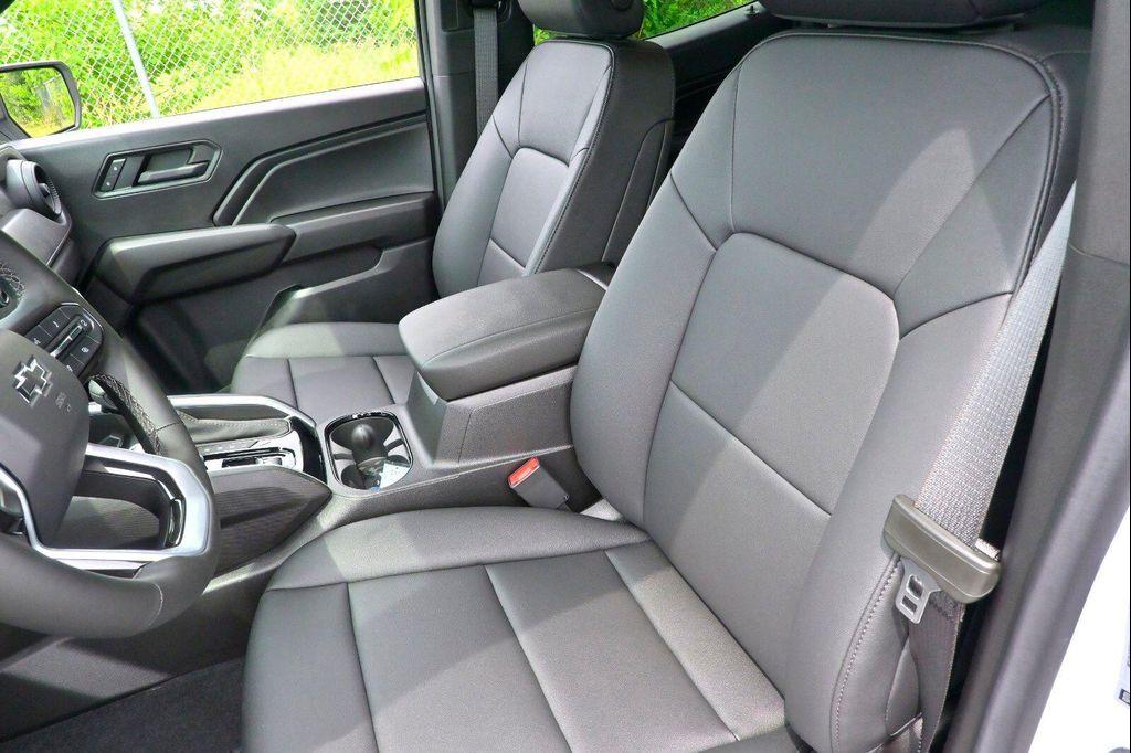 new 2025 Chevrolet Colorado car, priced at $39,493