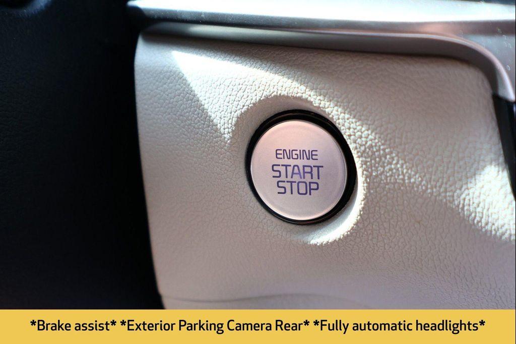 used 2025 Kia Sorento car, priced at $33,981