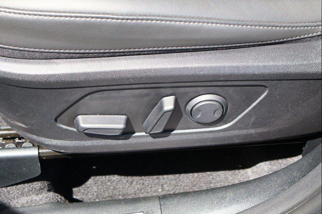 used 2024 Kia Sorento car, priced at $36,945