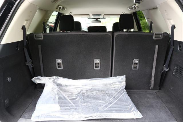 used 2022 Nissan Pathfinder car, priced at $29,999