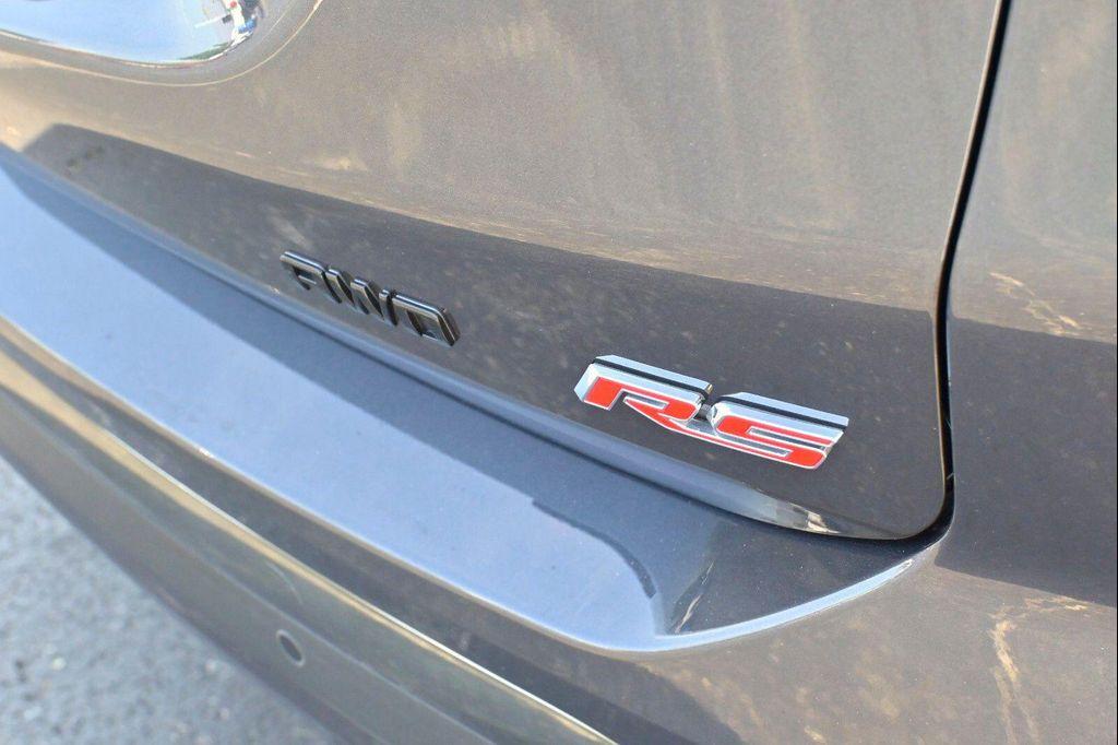 used 2022 Chevrolet Equinox car, priced at $23,744