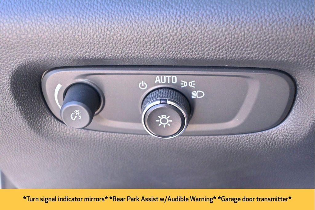 used 2022 Chevrolet Traverse car, priced at $30,779