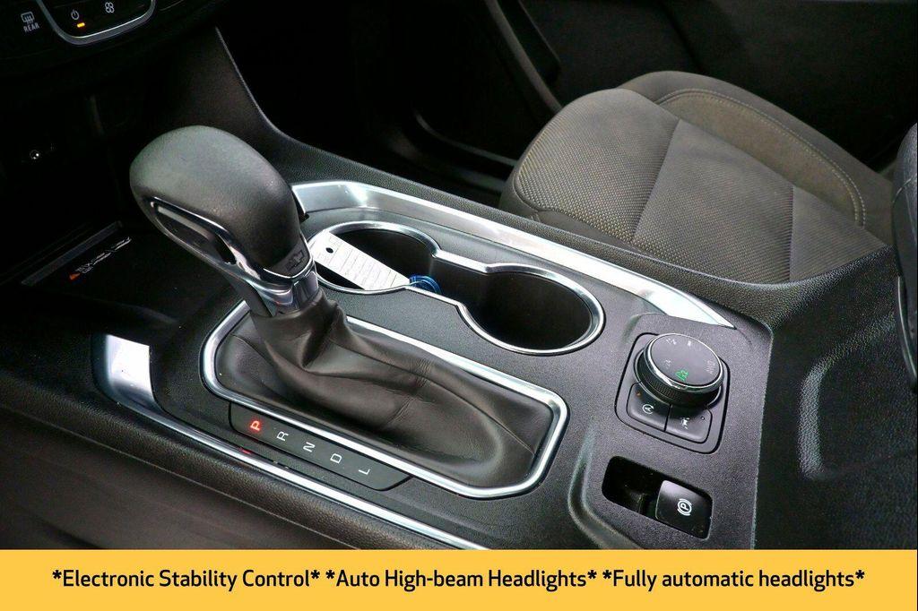 used 2023 Chevrolet Traverse car, priced at $29,997