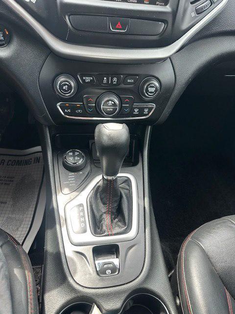 used 2015 Jeep Cherokee car, priced at $8,995