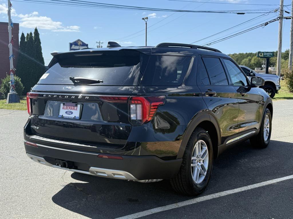 new 2025 Ford Explorer car, priced at $43,277